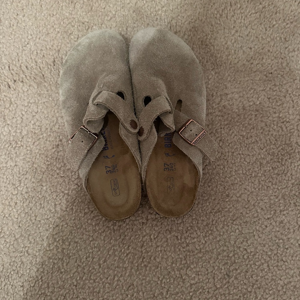 Birkenstock Light Grey Suede  Boston Clogs